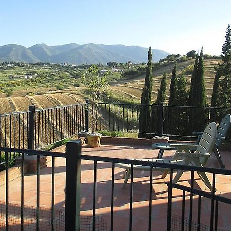 Bed & Breakfast Finca De Los Suenos อาเลาริน เดลา ตอร์เร ภายนอก รูปภาพ